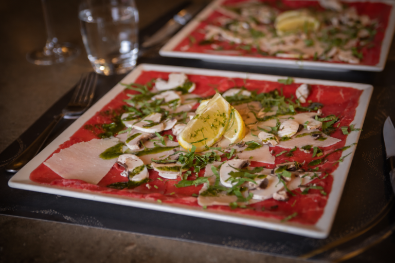Carpaccio à volonté à Strasbourg : la table qui en a fait une signature